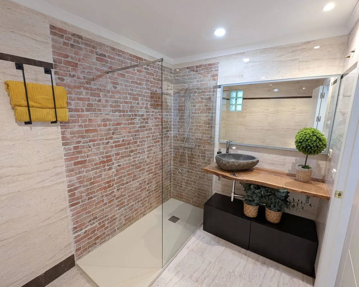 4ce81948-4f11-492b-8767-79e1ee435fb3