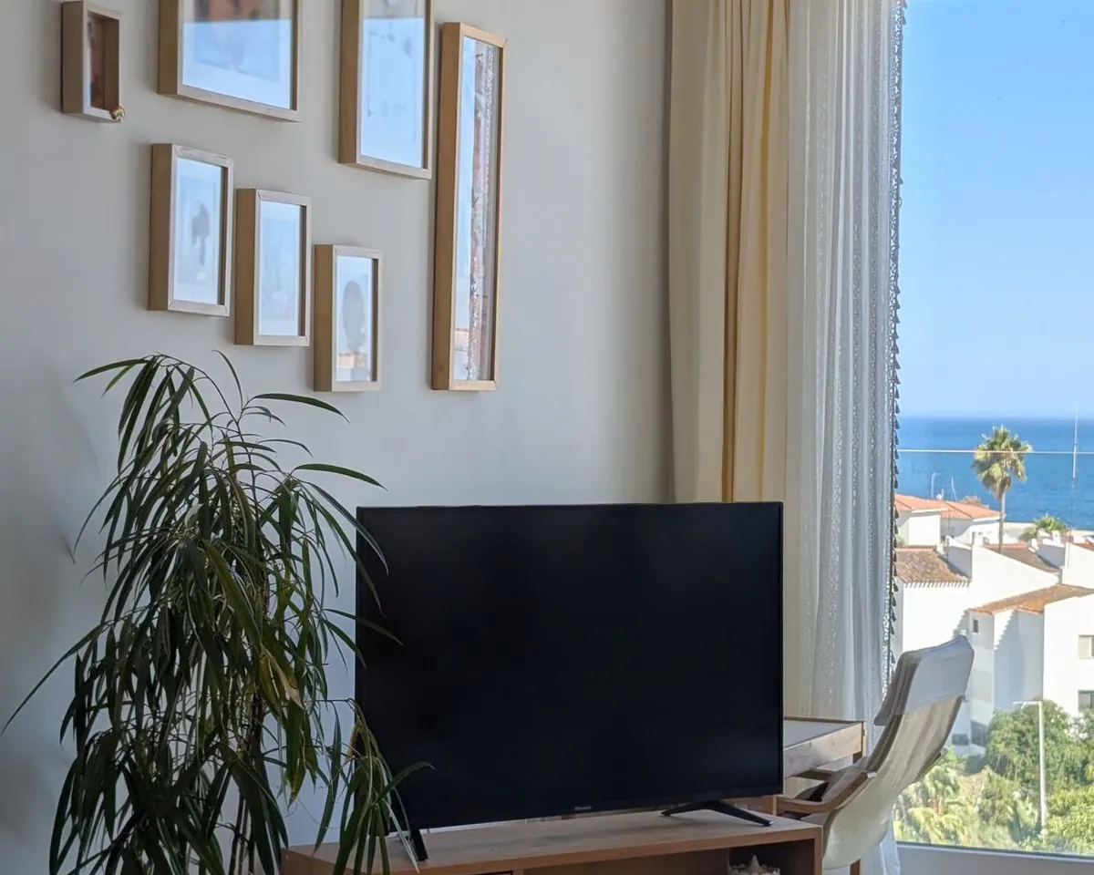 d93b5d49-000c-43a4-93e3-2d55accabe05