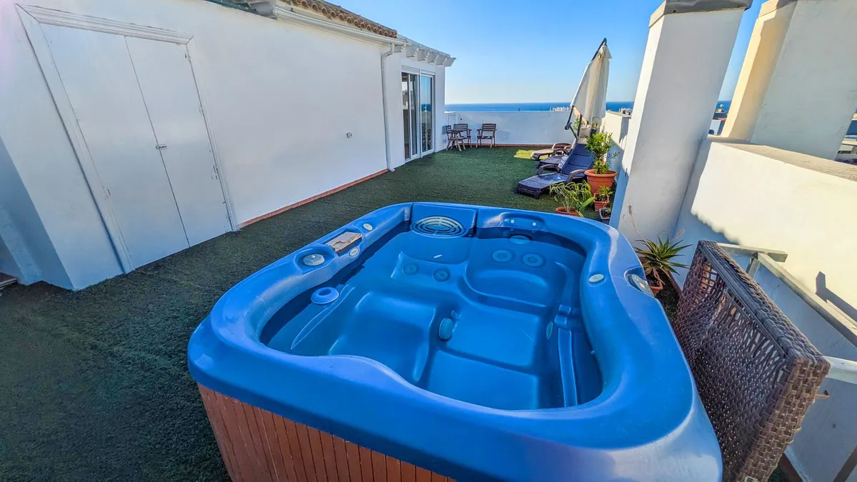 da6eedbf-28fe-4f0e-81b8-f36234c65b2a