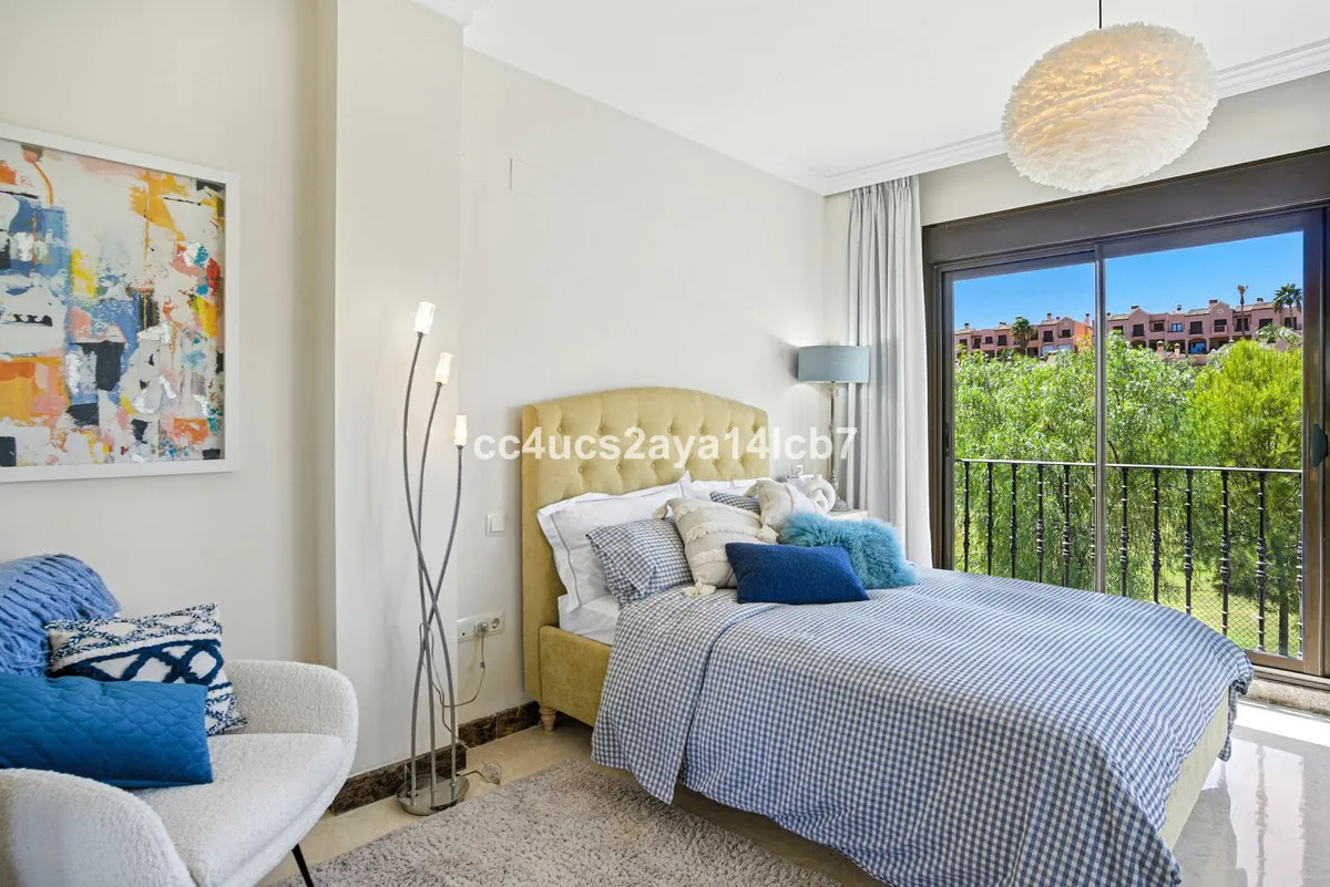 0ec6f99c-bfda-41c3-a8ff-62c94d3c2117