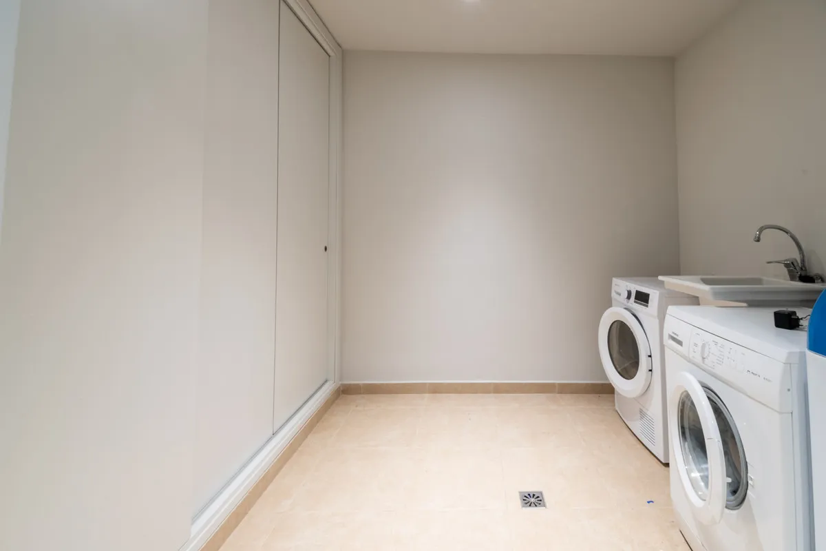 7a27b963-3a14-44a7-8169-4d42038ff620