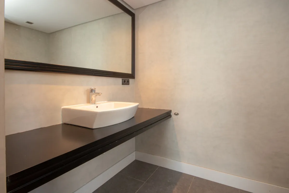 fe0c0163-17d2-4f39-bcc2-6ed9de0c4376