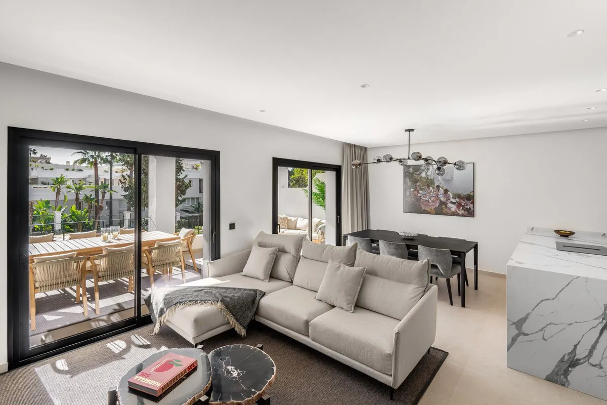 e7e2312e-8161-481b-97a2-2a4f719d5841