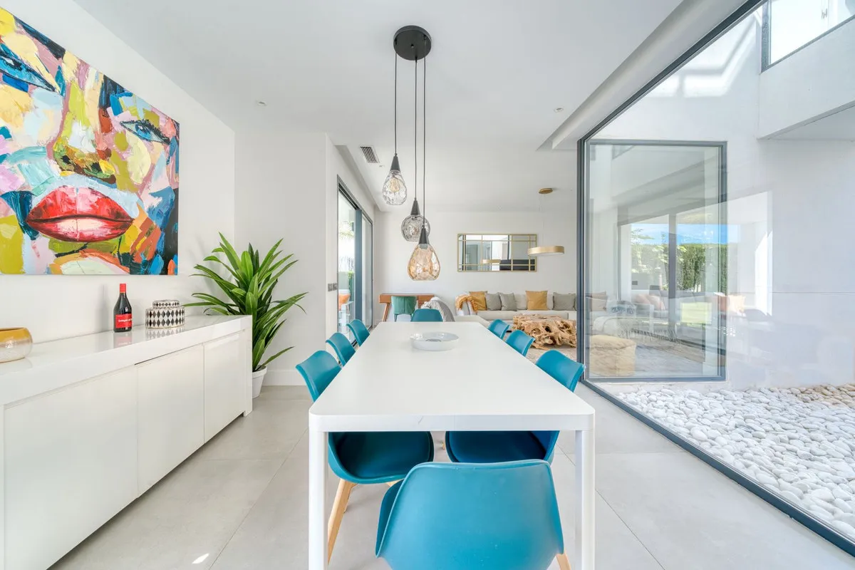 8b7b29fb-57cb-4395-af80-c9775958a1a1