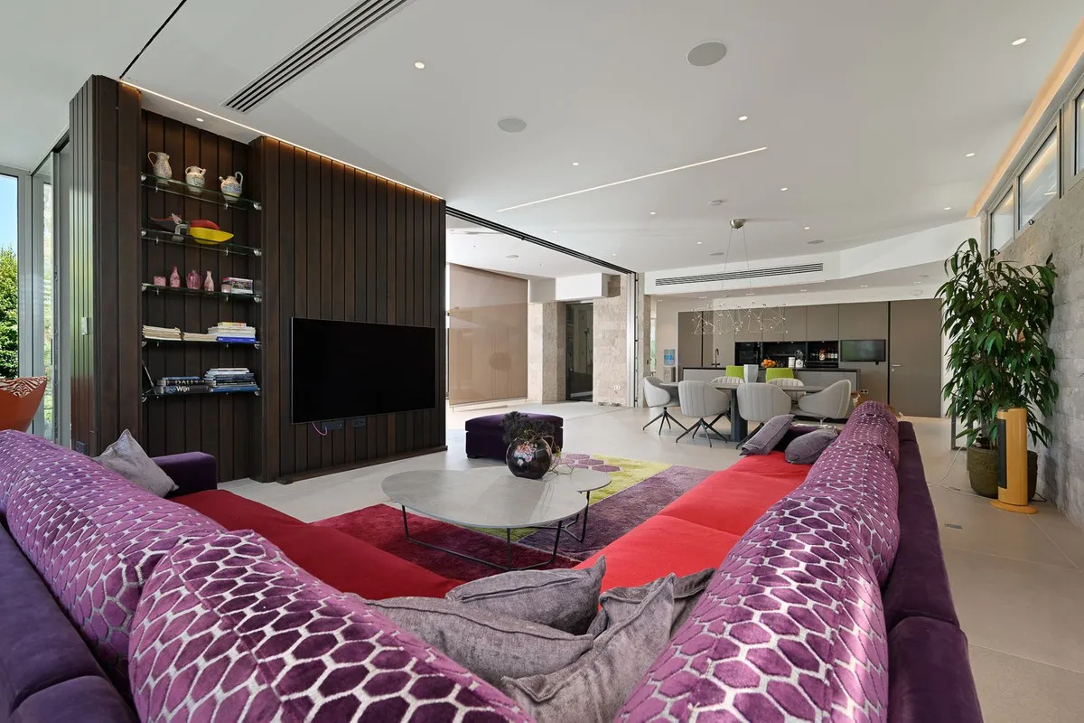 0a9da99e-3257-4319-a347-ffcaf307b1a9