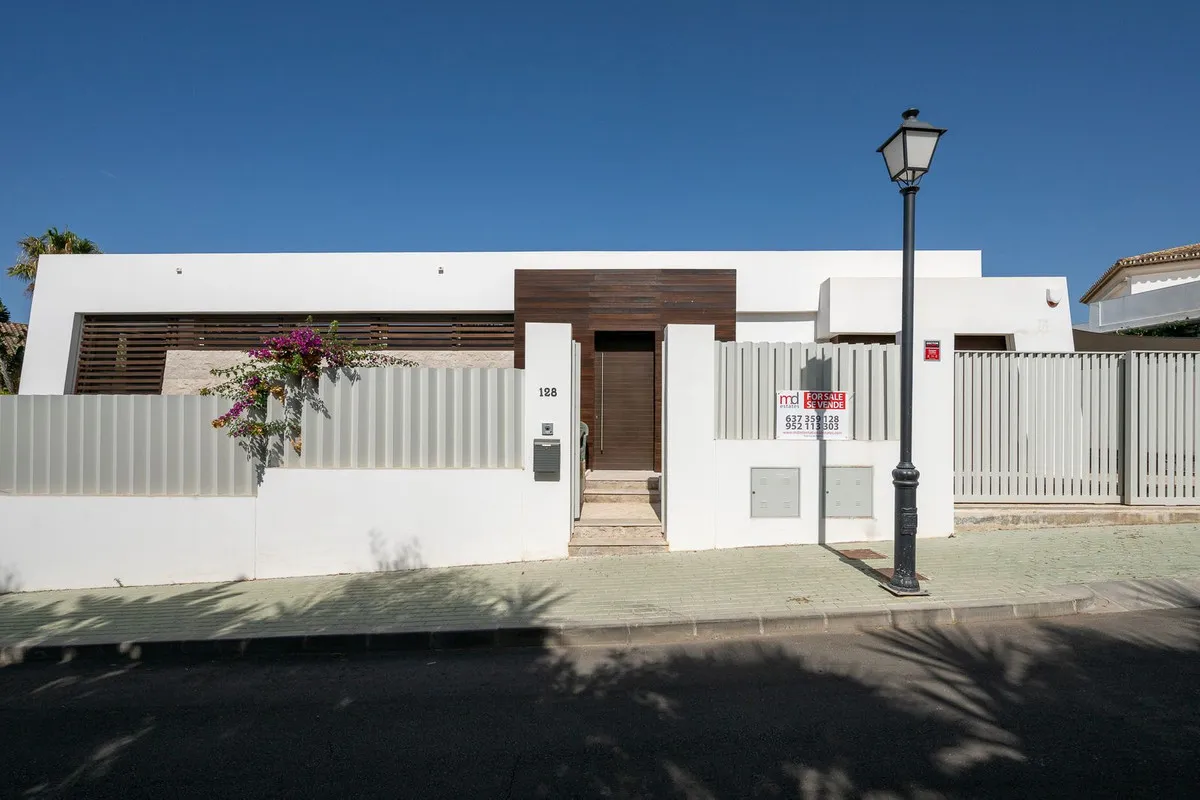 455c7719-a085-4c36-8969-31bb4f0c25b5