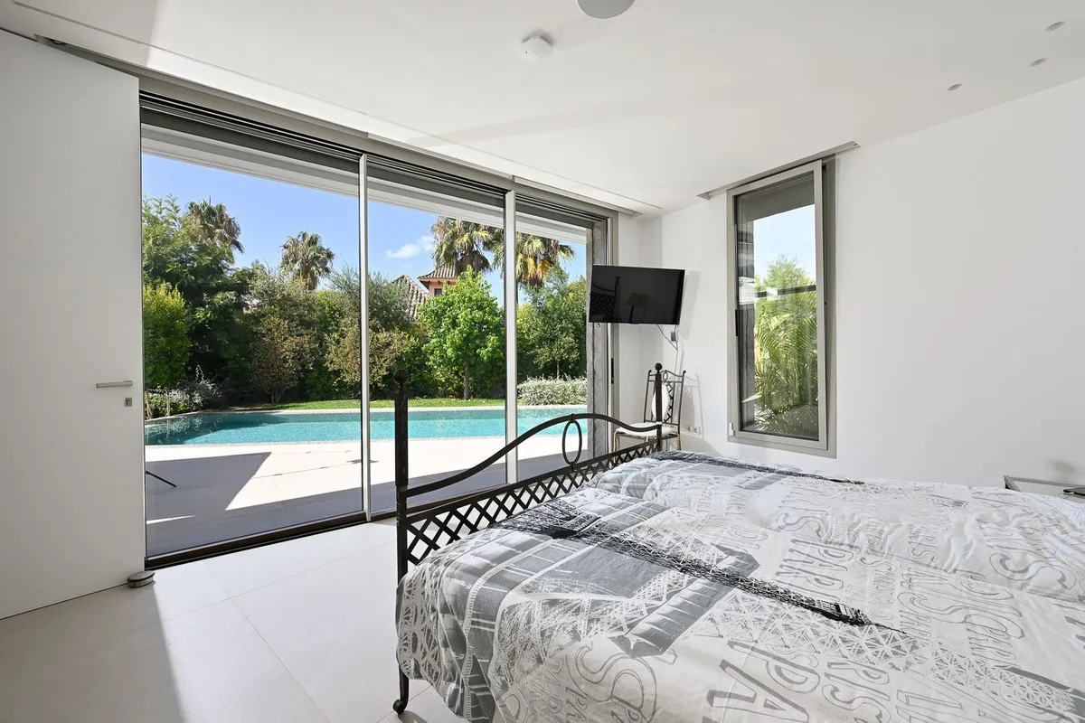 8d39028f-8620-463a-9349-a5b98c2858a6