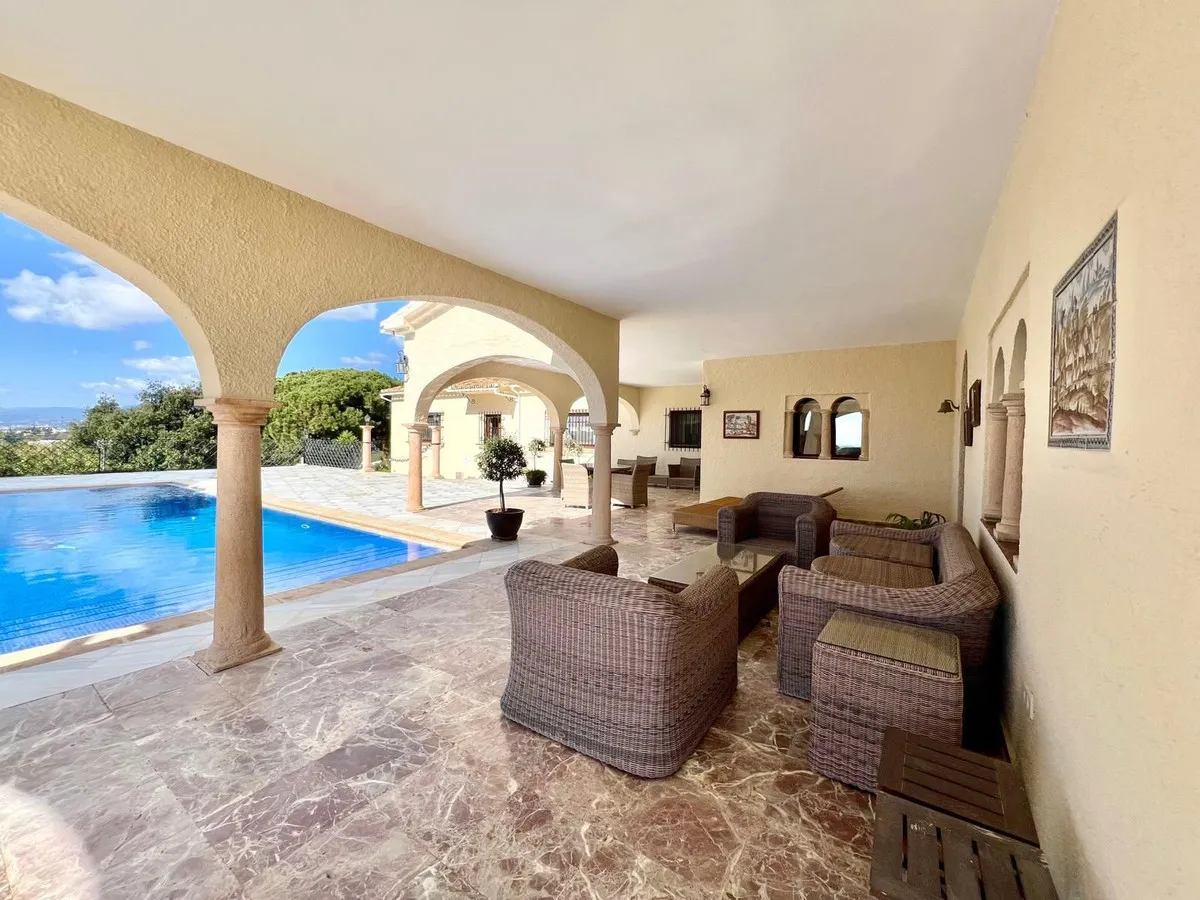 19c2dc49-c377-4333-a33d-75efeb6a0a8f