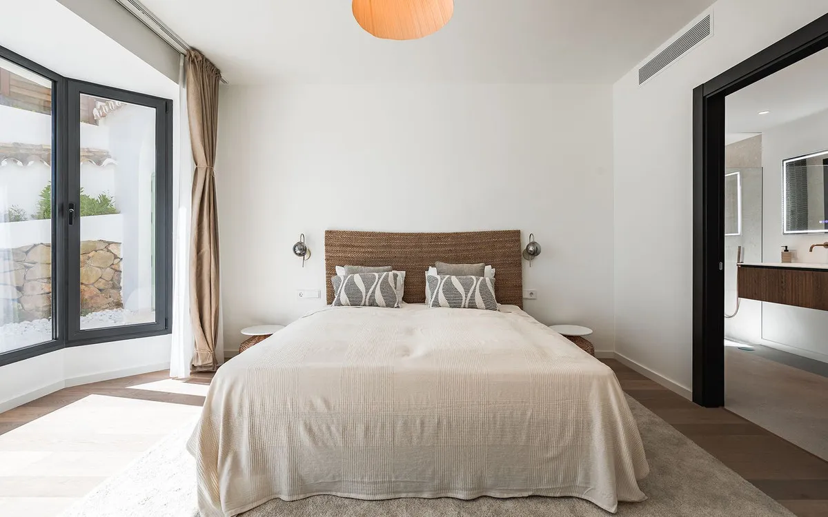 272b9217-6ff5-4686-9913-a093e9108be6