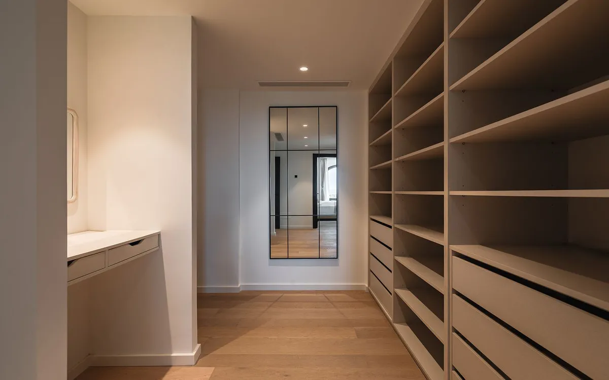 a24cb169-209a-4a2e-addb-419f8195974a