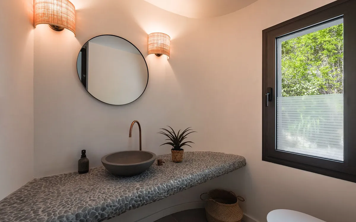 f042aeb7-5d4a-423c-984b-a973977ea405