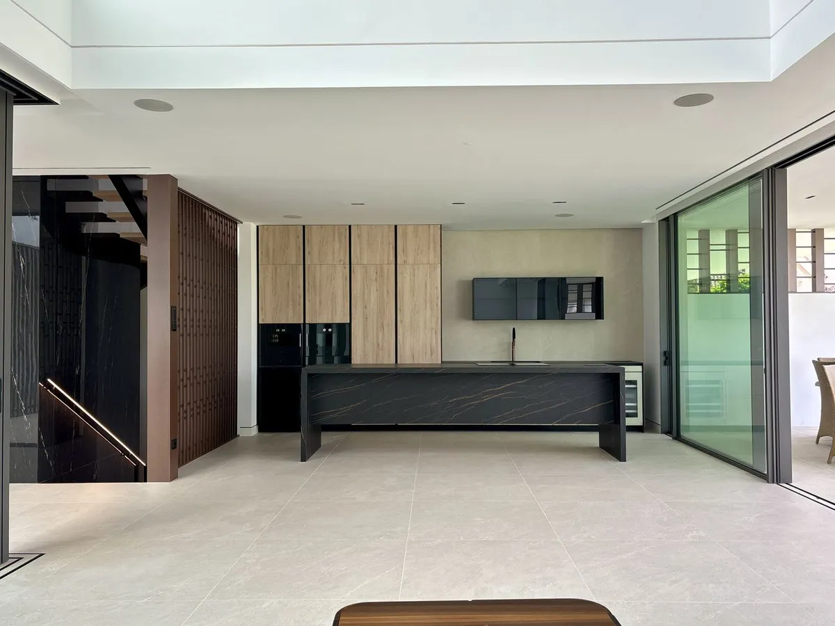 0eb35615-050d-4f75-8b2a-25bb0ab403c5