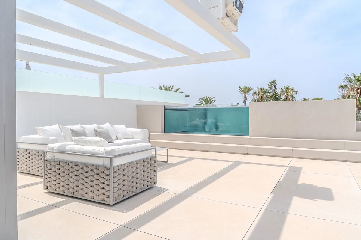 242f991a-0746-4fb9-b8e2-042bdfcaa726