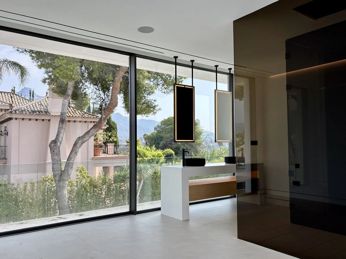 24cb3eb6-c844-4e42-940d-eccfdc8cc4c9