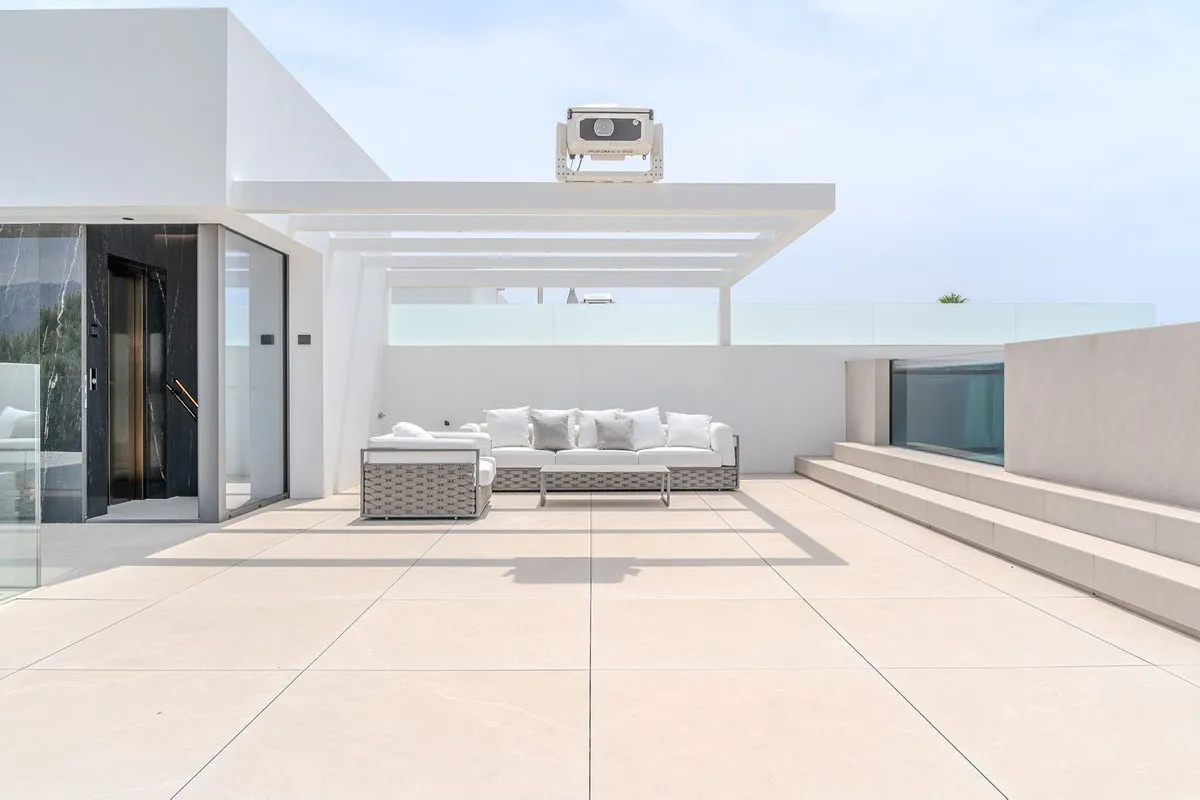 6fb7b03d-796c-493a-abd6-76186001fa3b