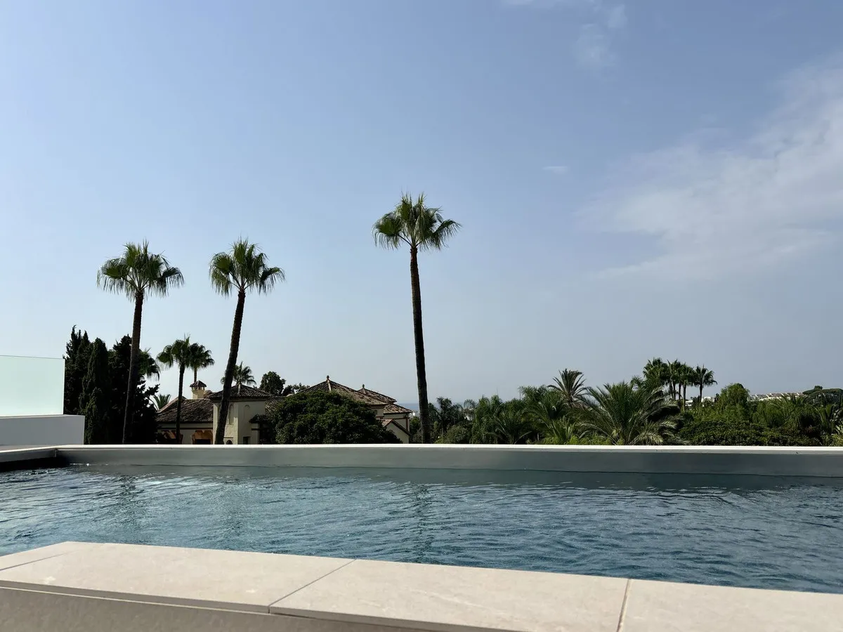 dee01e23-7989-4ec1-9e4c-e3ce259a051d