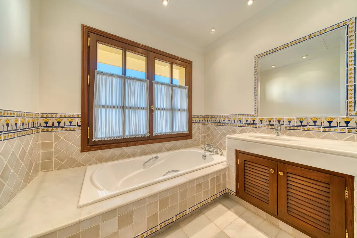 258d6b8a-9e15-4e2a-b406-12c2aafabec4