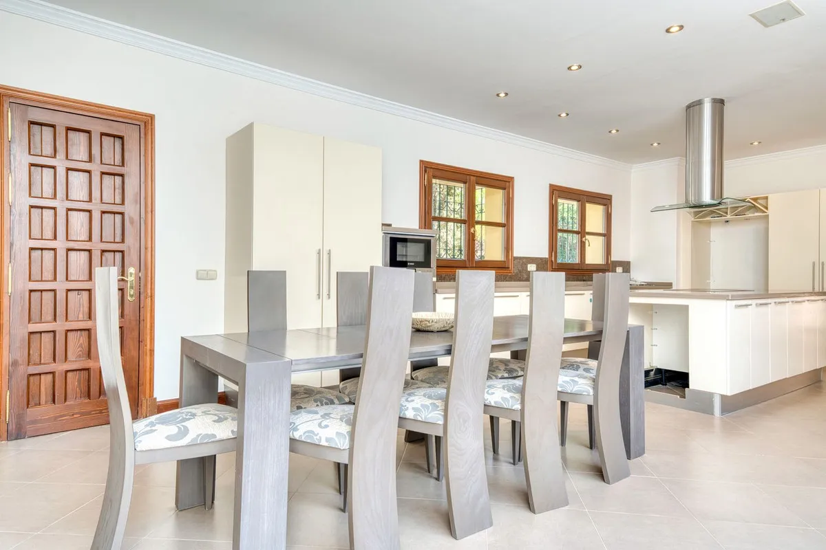 2cf783d4-02ac-41e7-abca-c6f125b36e32