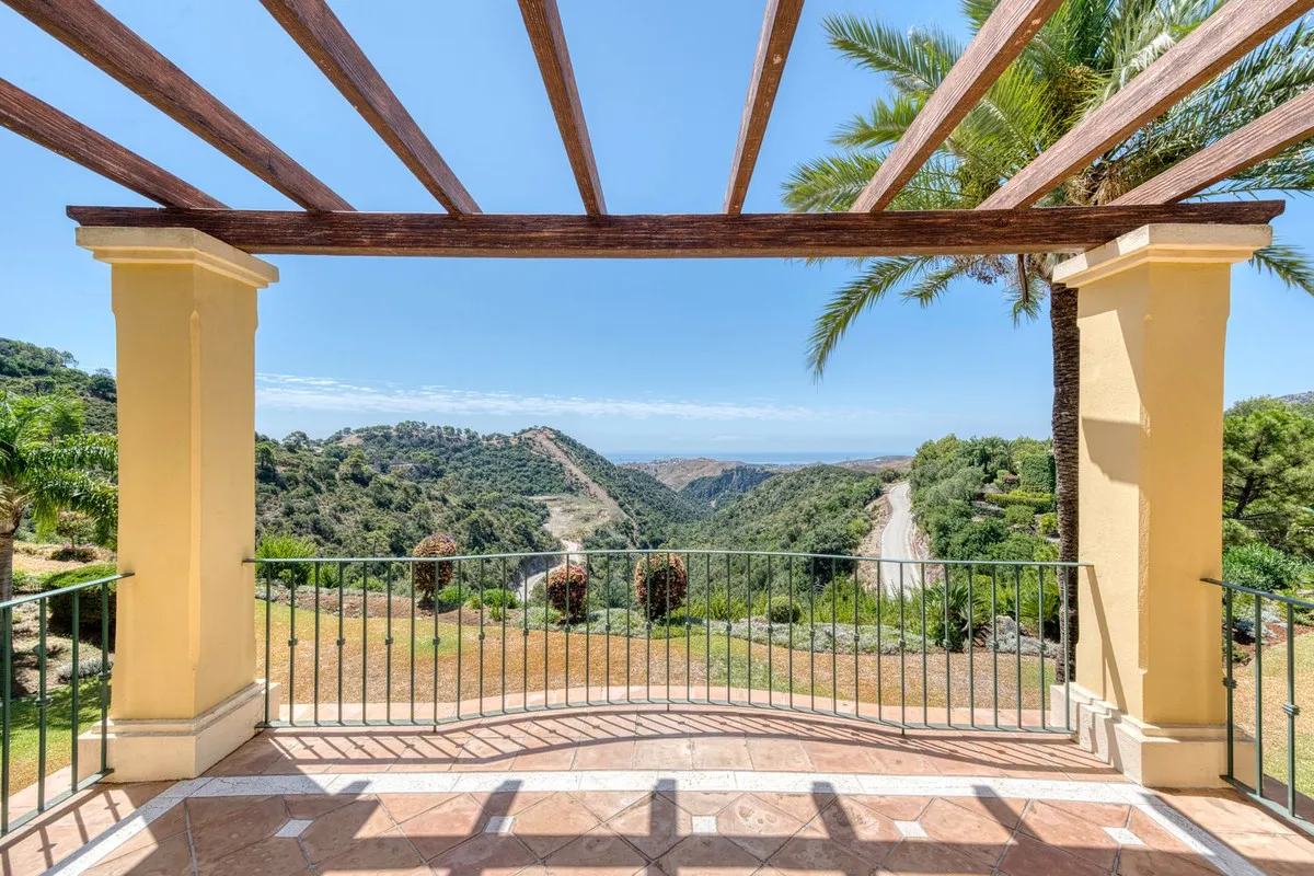 353787b0-86ac-4306-9394-81cbbaf00804