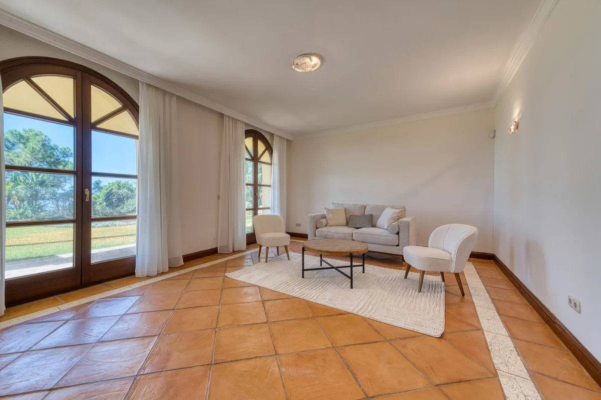 8d09f1ef-3813-4688-94ea-d26a190da4ff