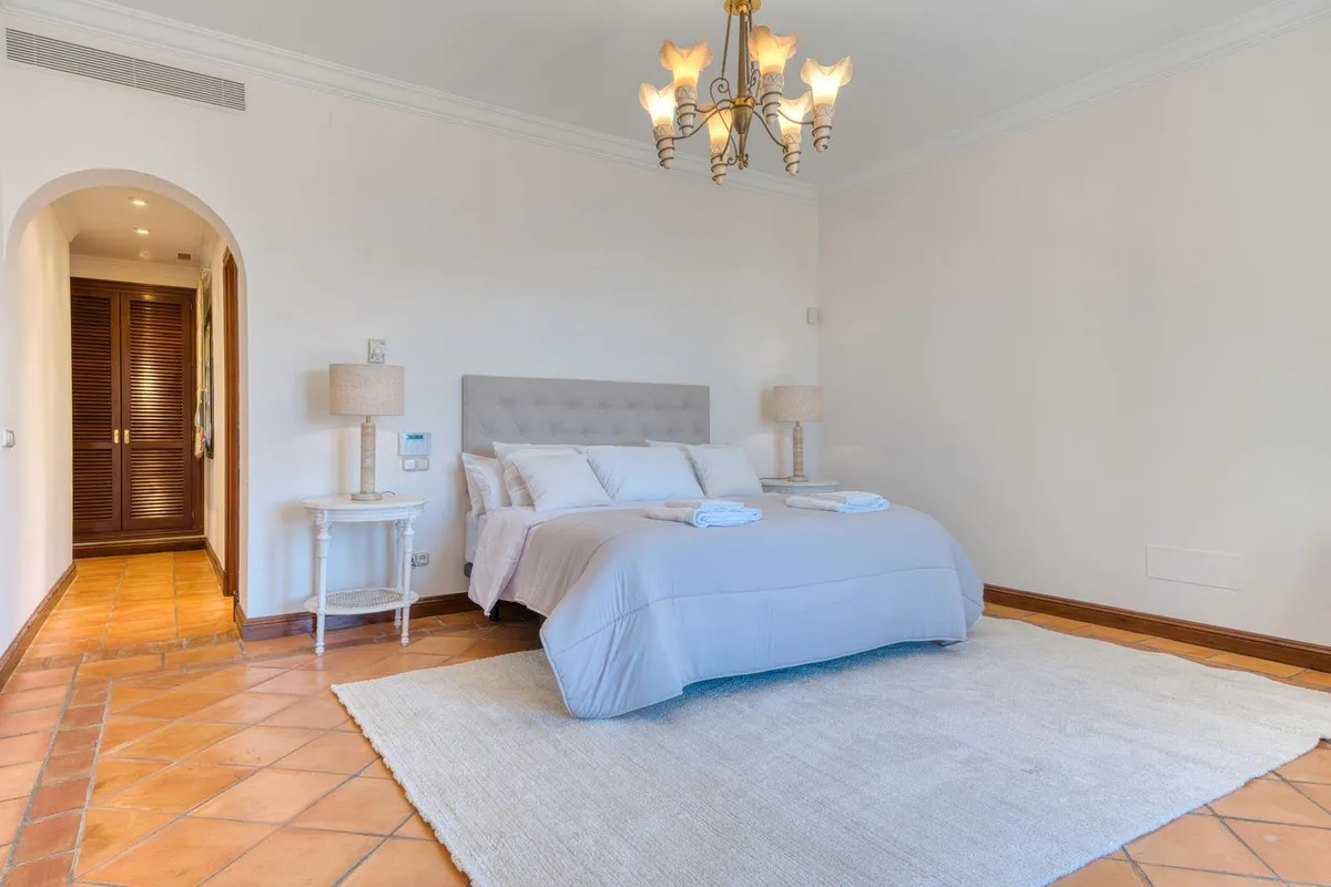 e03f7c0e-77f5-425a-9015-9423e3c0b00b