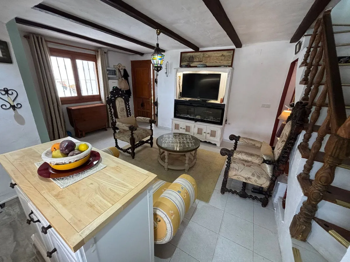 f071185b-b7c4-4bc5-ba20-00c82202a01b