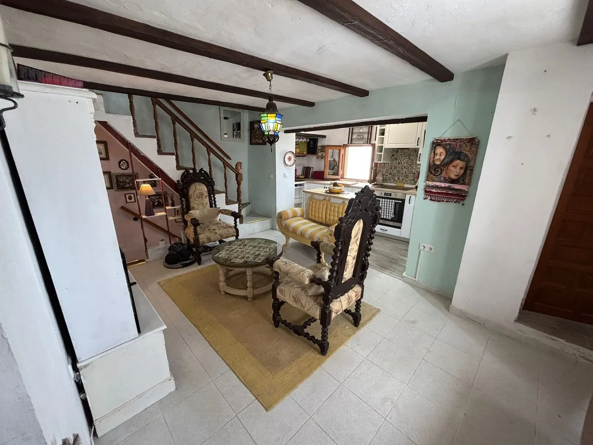 f69b0179-d90b-4ece-93d7-29b04f982964