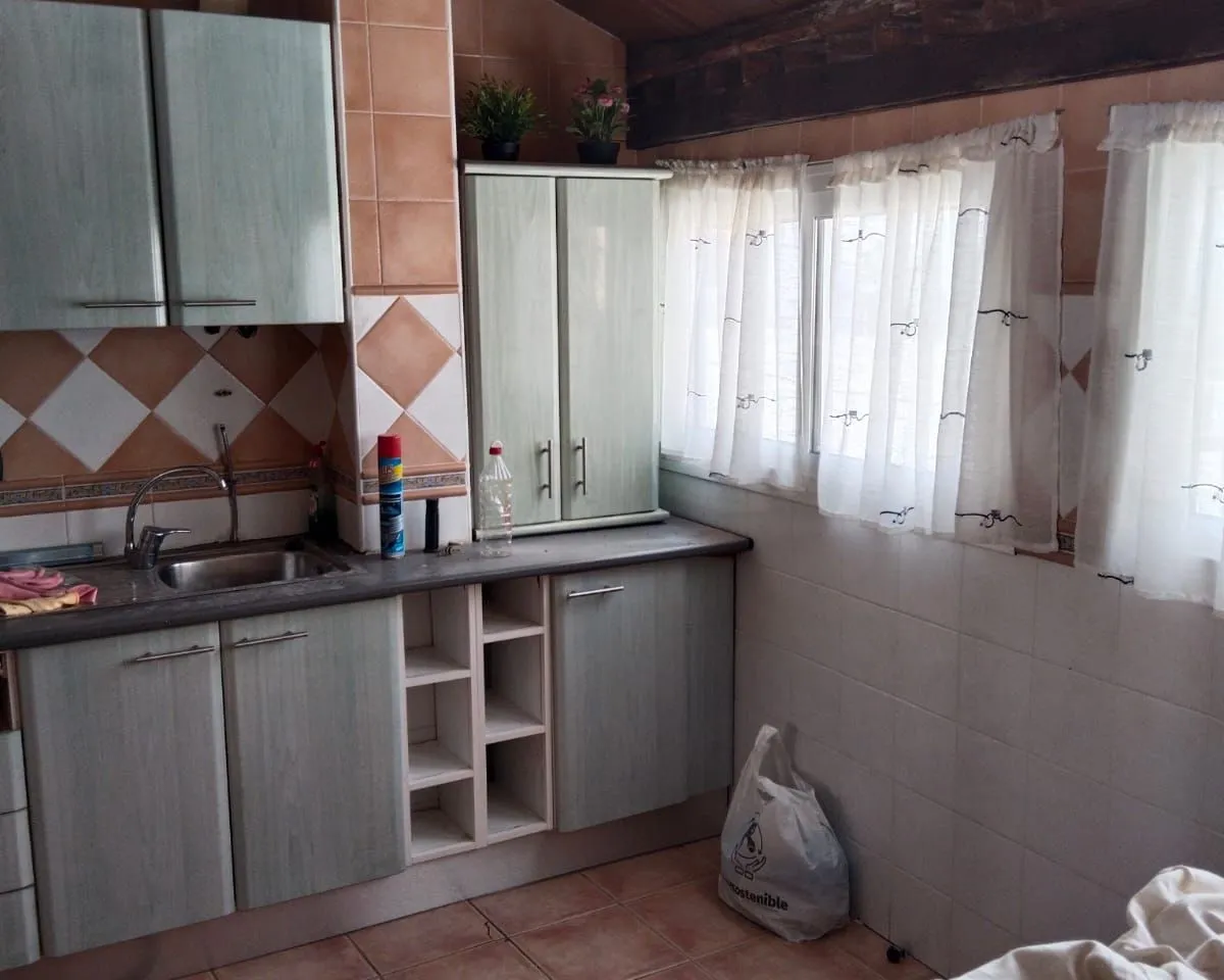 f8a842b0-f05d-41fc-a72b-3bf37c5e90f3