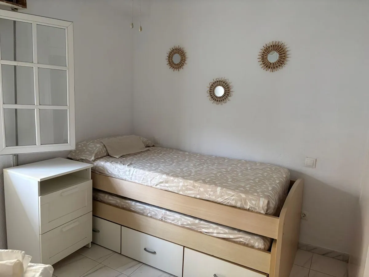 7a335f5e-8c0f-4004-a9c5-68cd4591267e