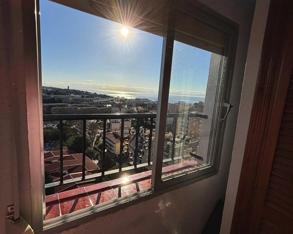 92abd8b4-93b9-4ad0-b3e7-c64bf6b4a1e3