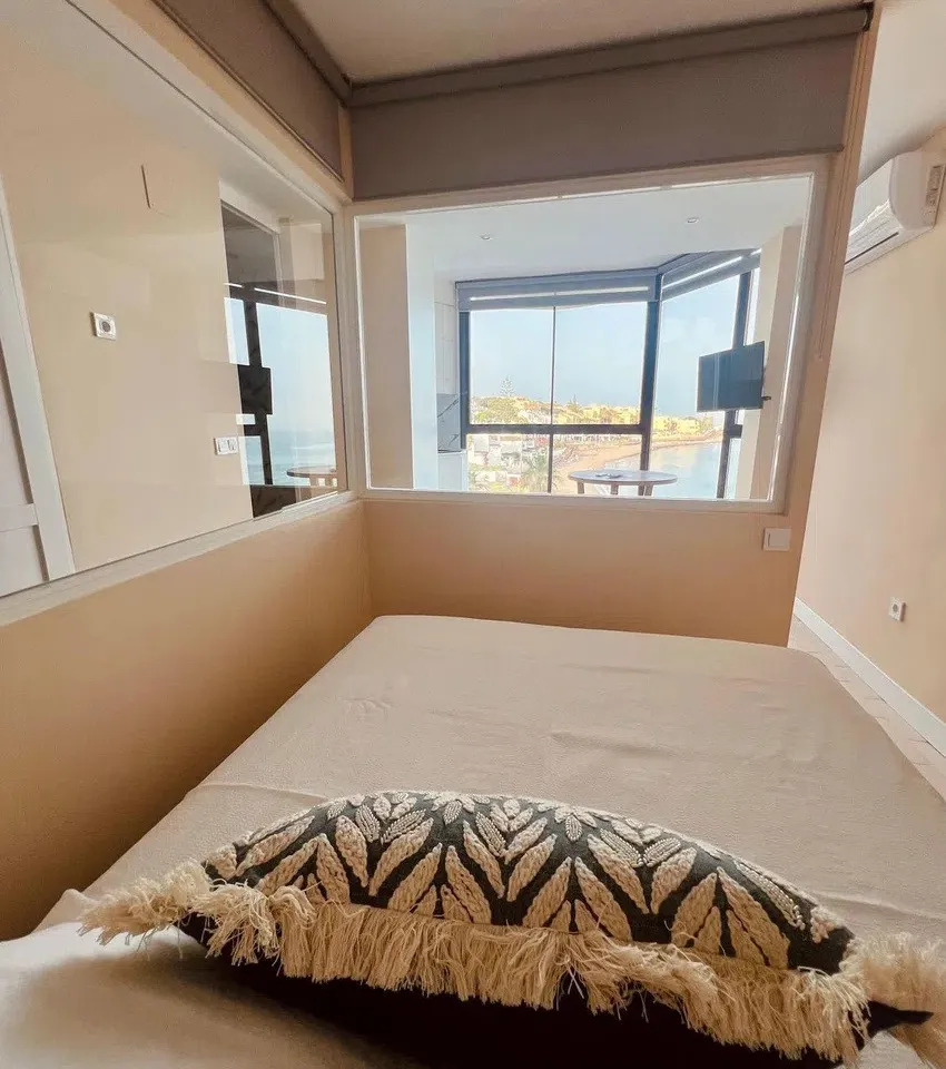 97f31234-5bea-4d23-a0e8-cb7af7560513