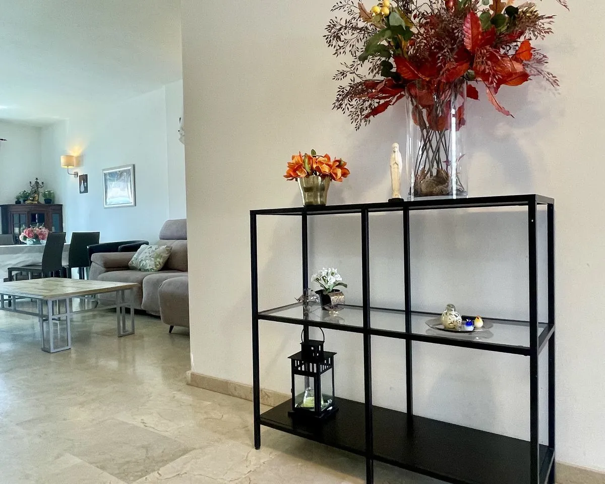 568cb2a8-6282-41a4-97aa-c1506f22b51e