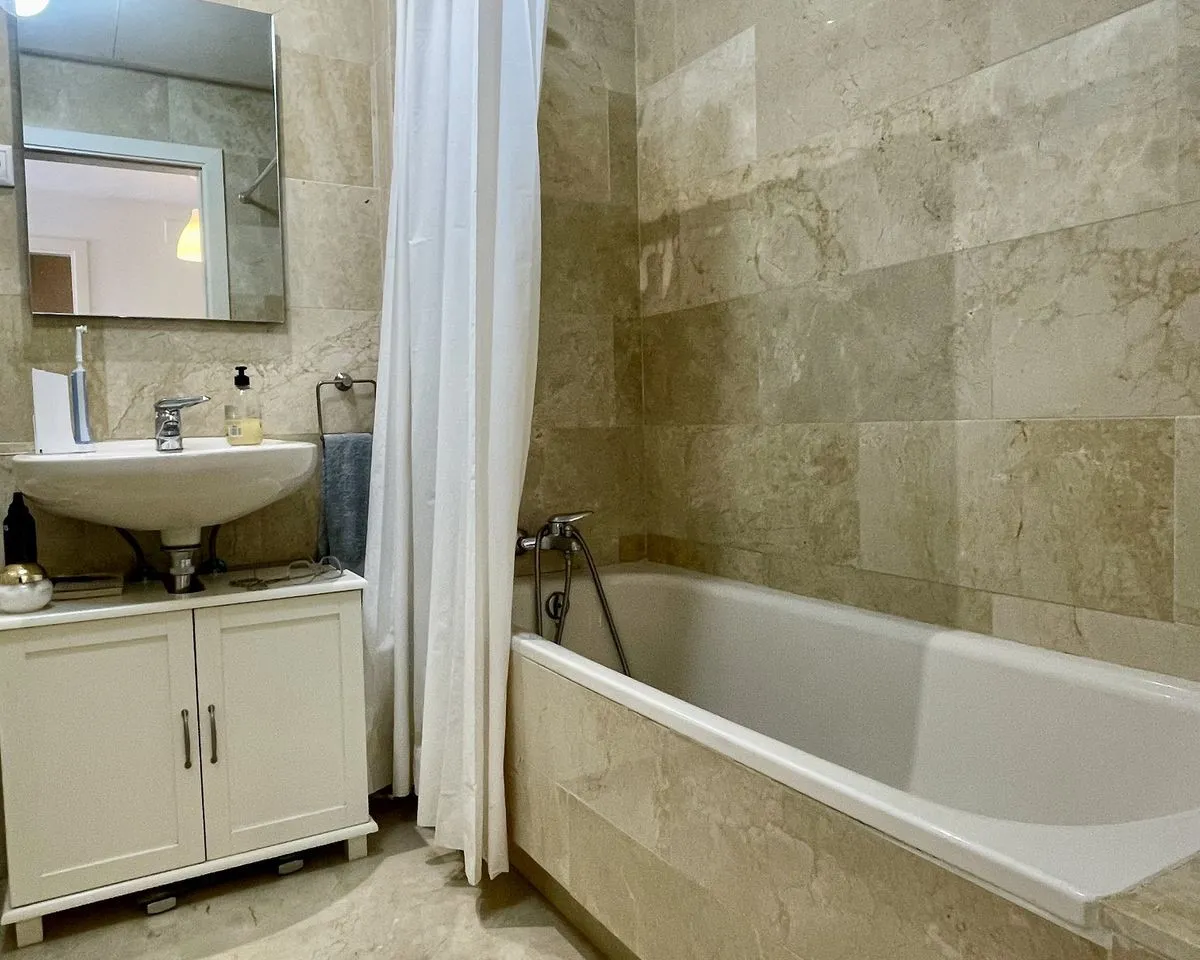 a2c6d184-e70b-4eb0-a076-bd196b7c82bd