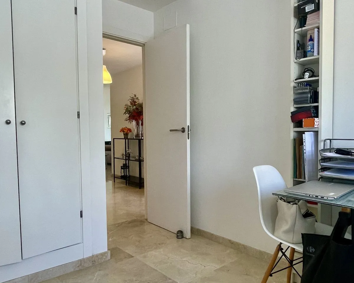 aecab516-73dc-4203-bd0f-393c907719cd