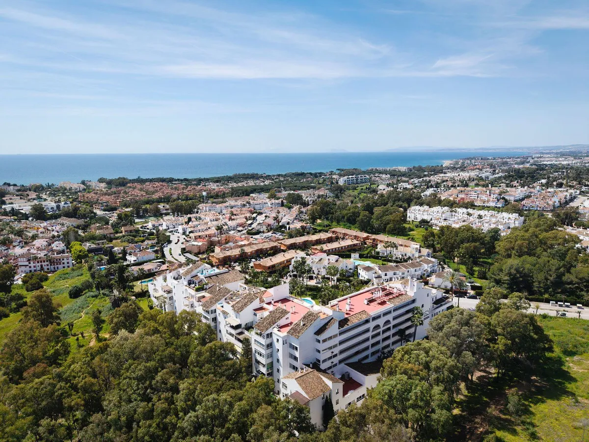 dfb4dea1-5513-4af1-93f2-129d4abde5b8