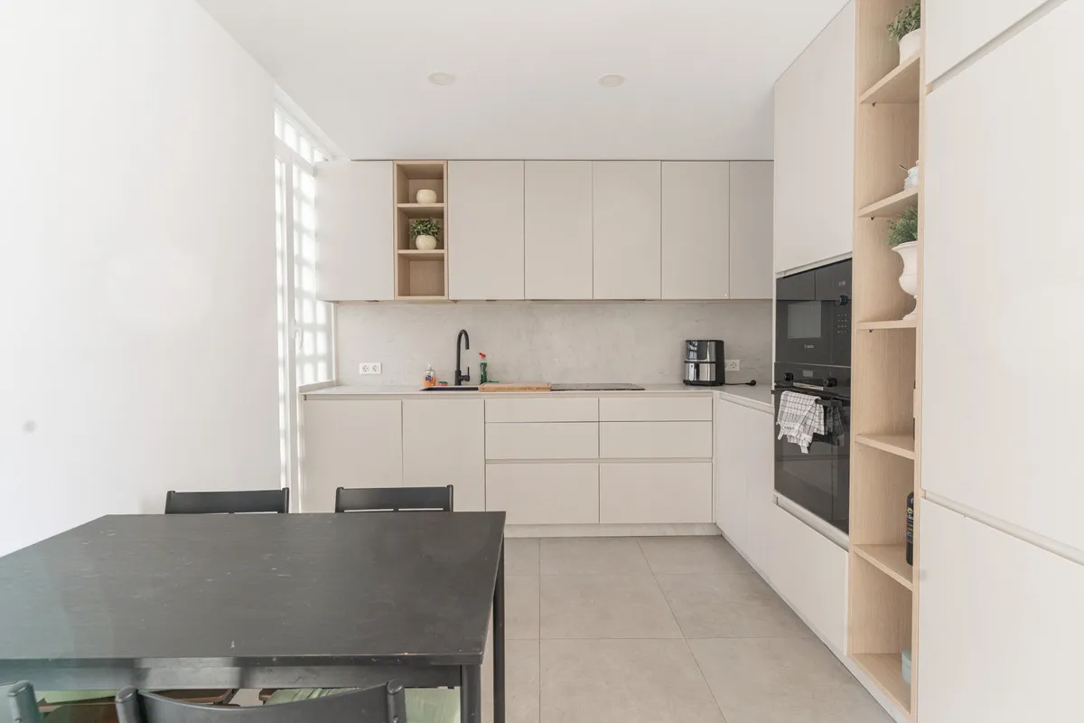 072b8088-3d47-4dd4-aba5-8d3417ecb541