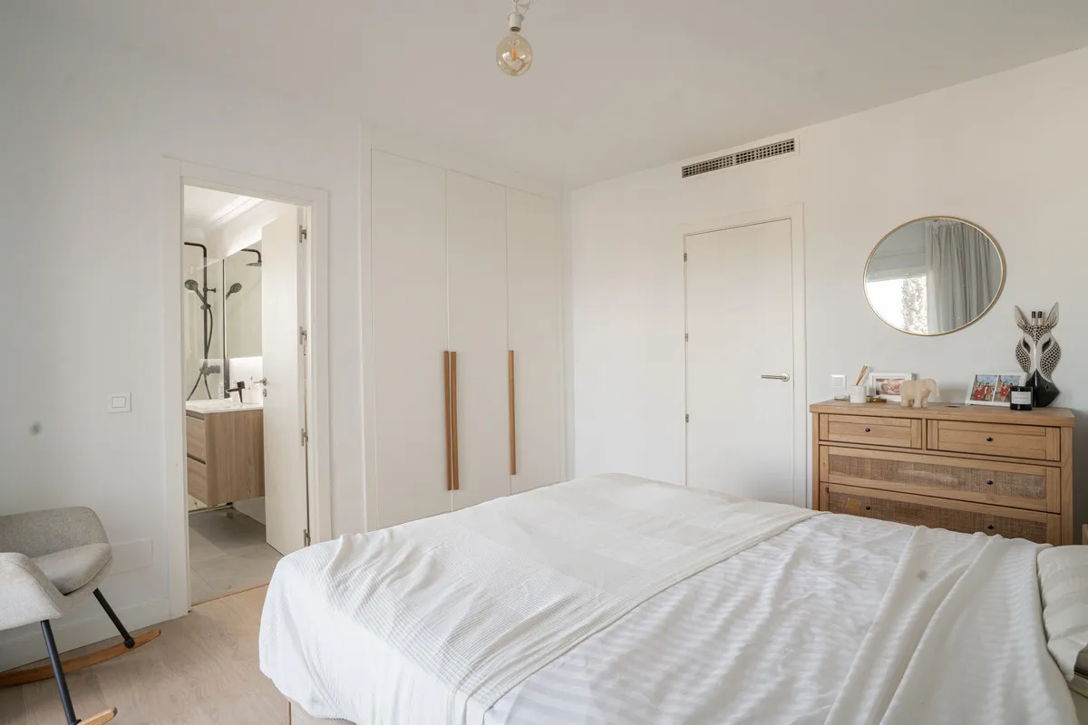 1b03a623-e419-49f9-818c-055d3f58b7a3