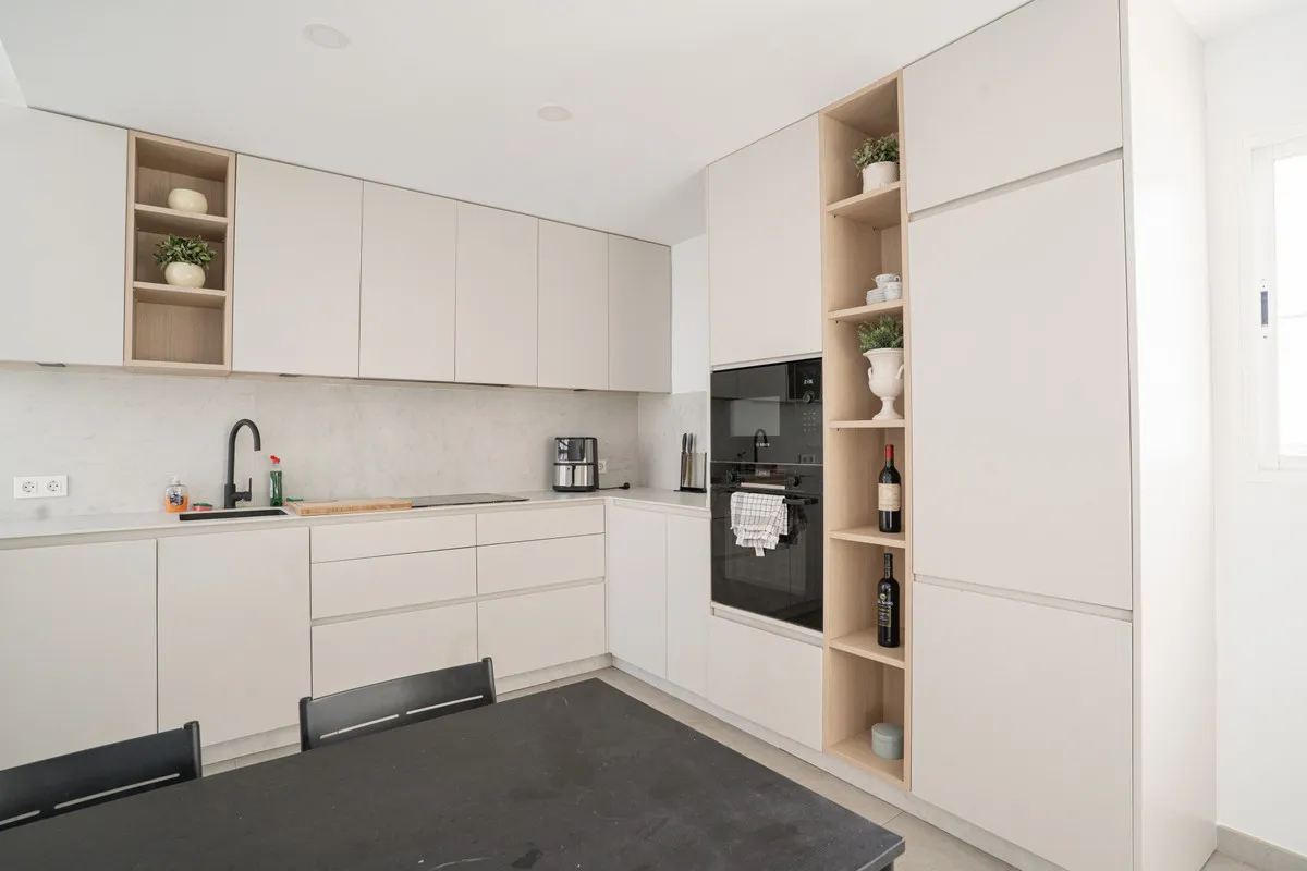 251ae907-7f2d-4943-8414-2a46086f6fae