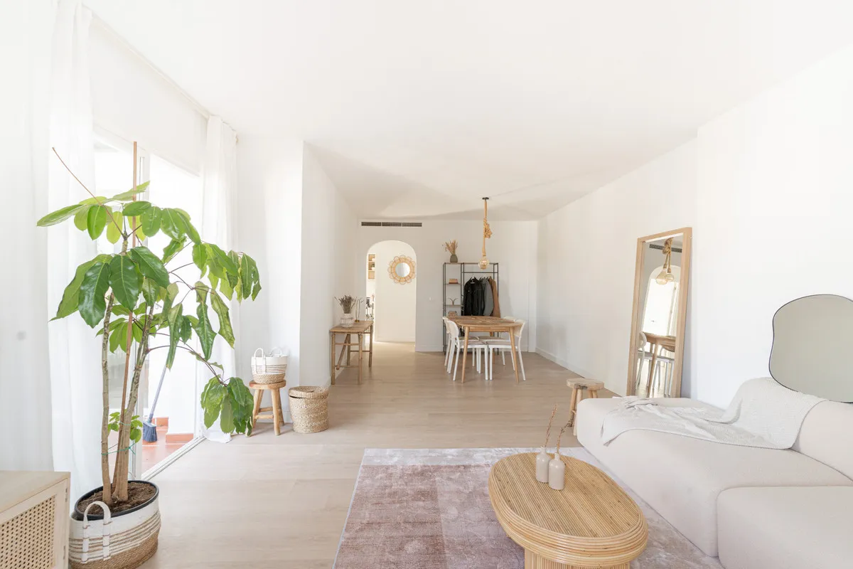 45075277-57c6-4861-b988-7667088b748f