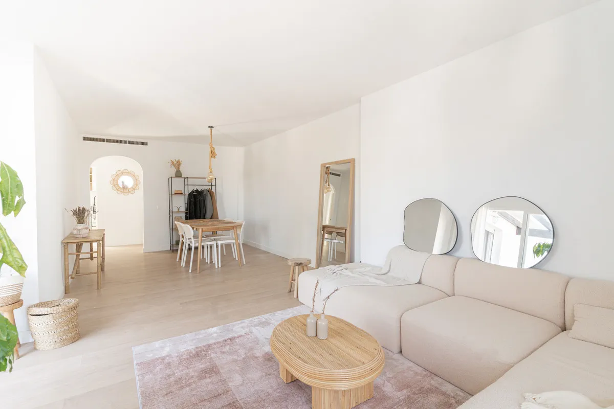 e2abaf22-820f-402d-ada1-cc0e75b4ca3d