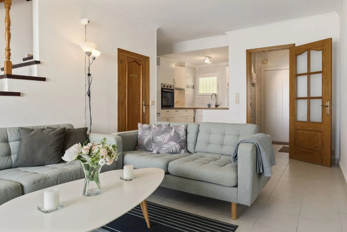 31dad6c2-def2-43e4-bf90-e40d9fcad9f0