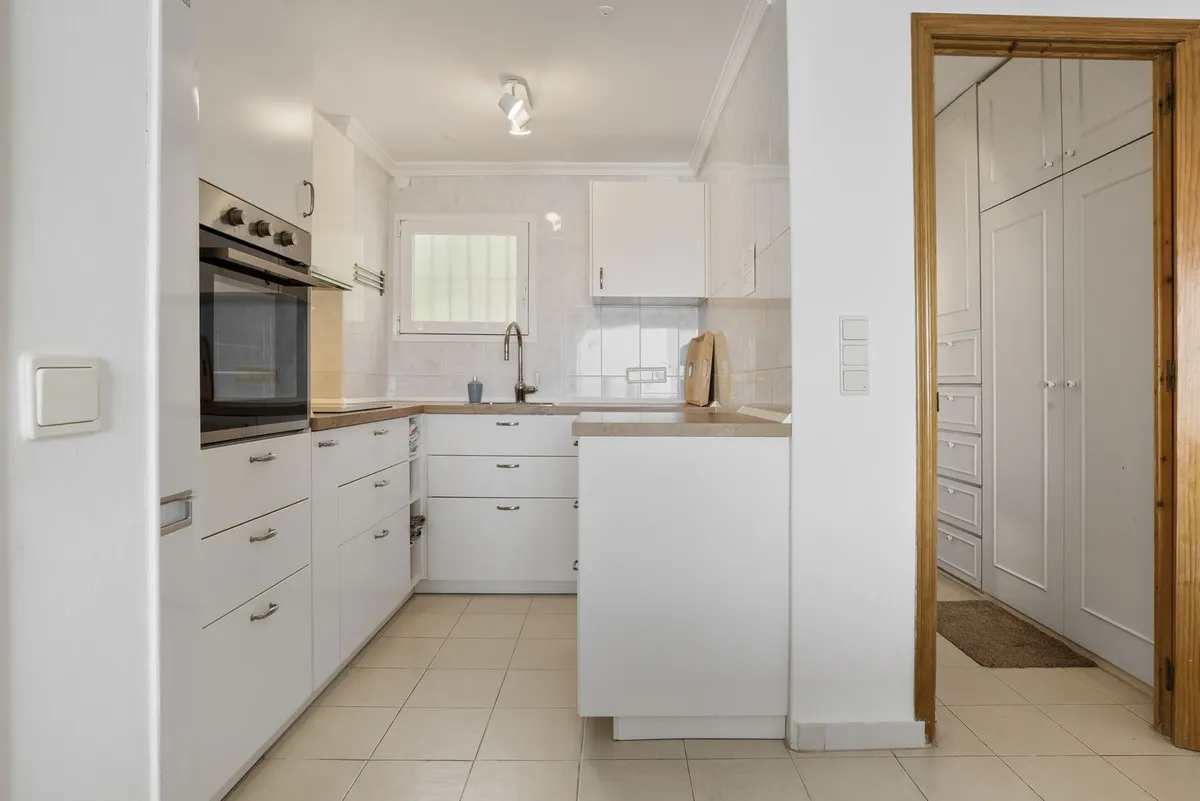 9b25d7bd-2b27-4196-b90f-fb36049f6806