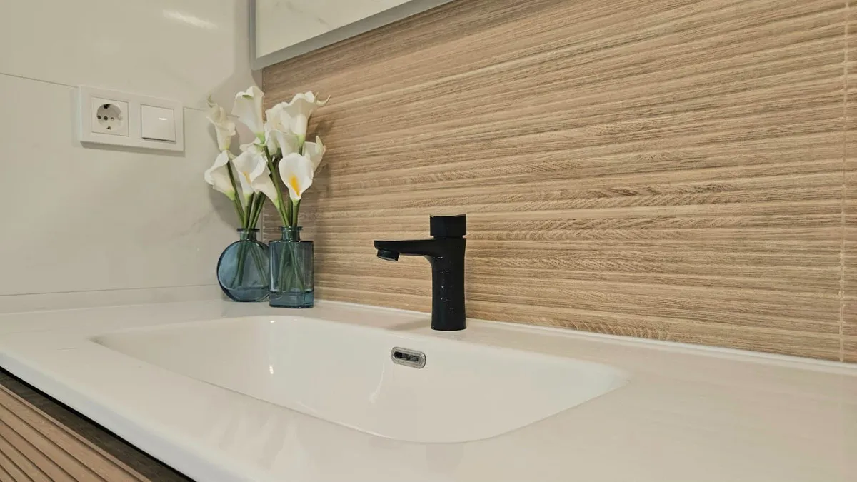 28bf0566-3b5e-4e7b-b9e3-94799d034539