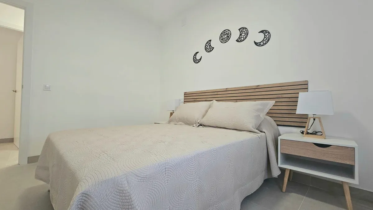 b8569b4f-ee78-41a0-b9f5-b74fb9fd55e9