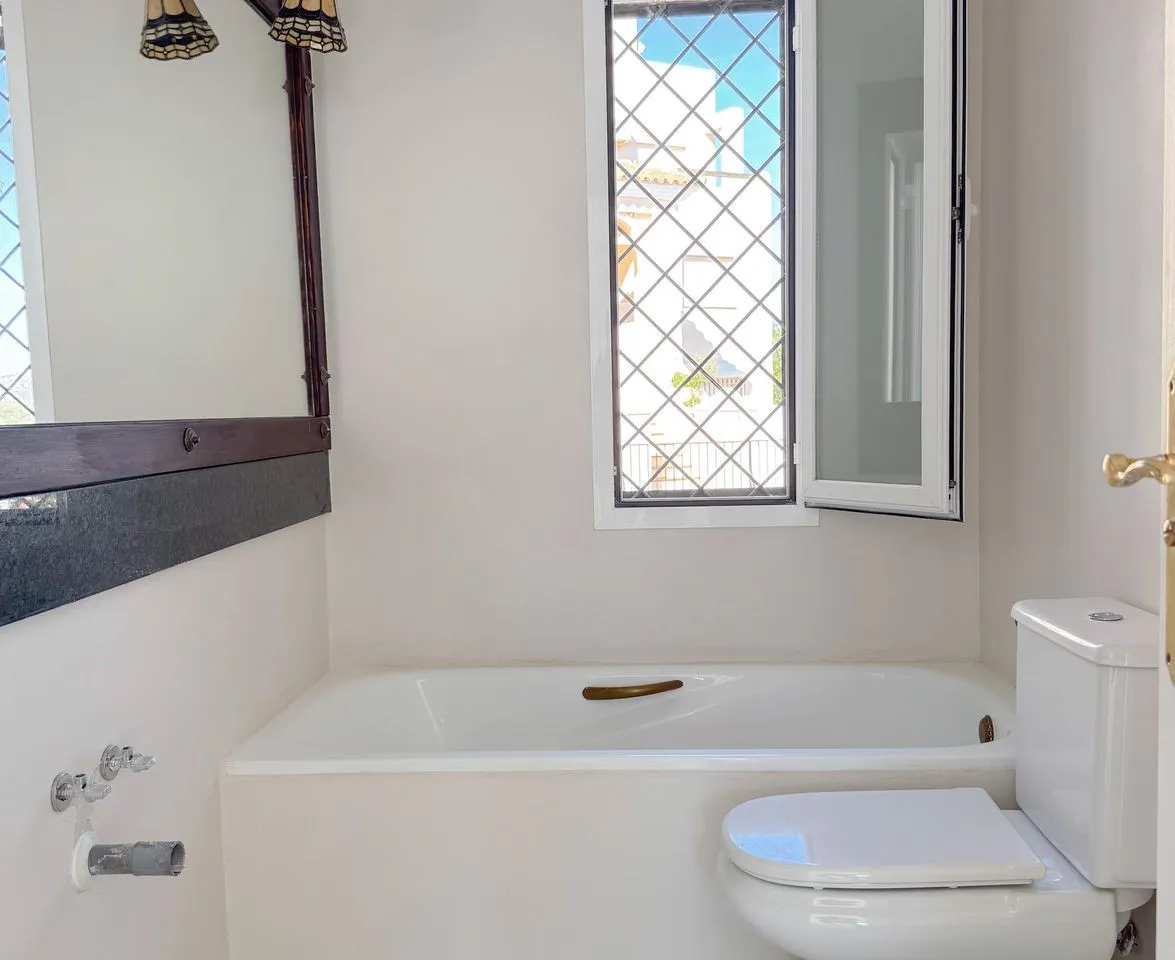 41cf50bc-e654-4920-bbfa-1ed472ae3962