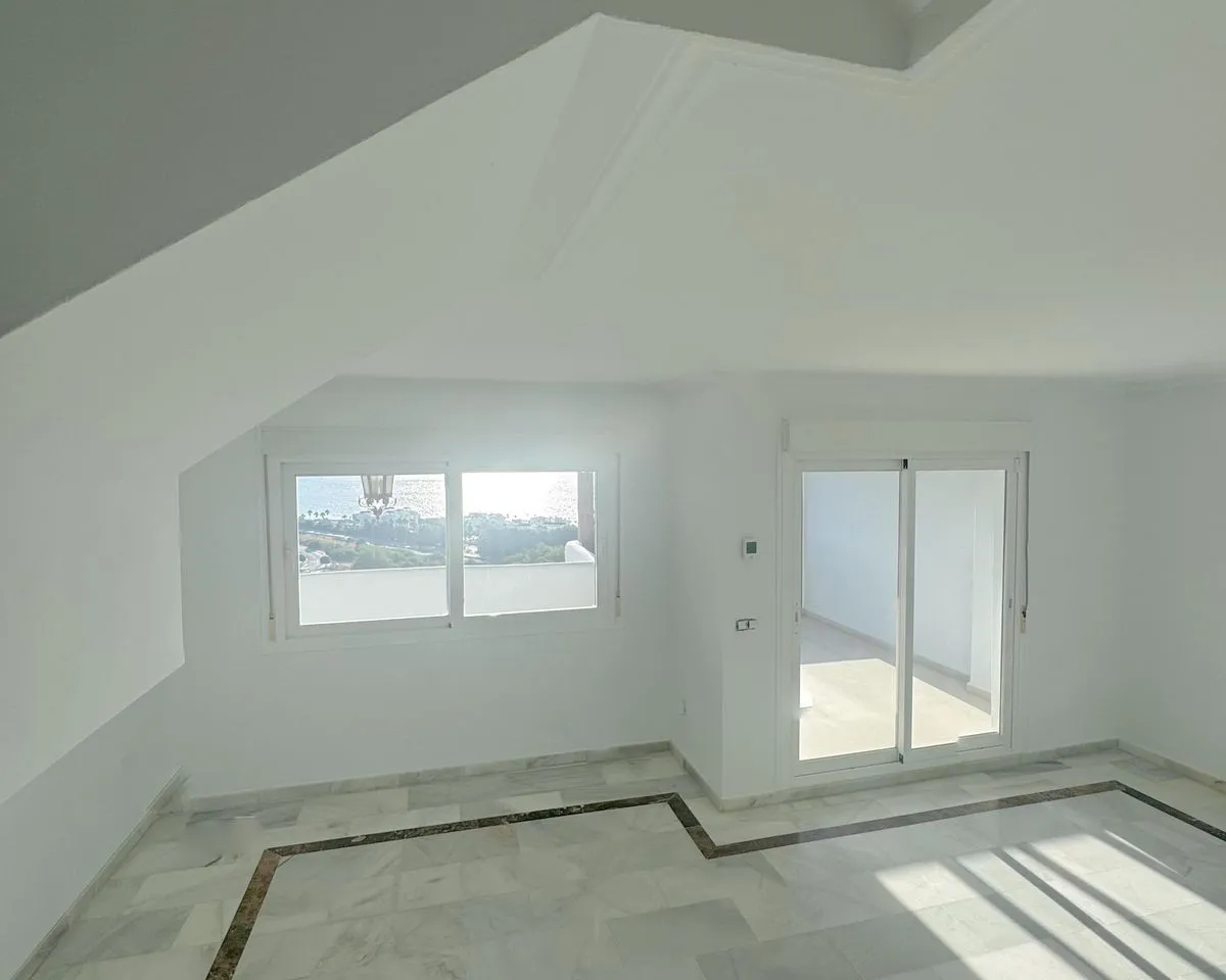 5ca773ea-7983-41e6-a56b-7e74217c7a28