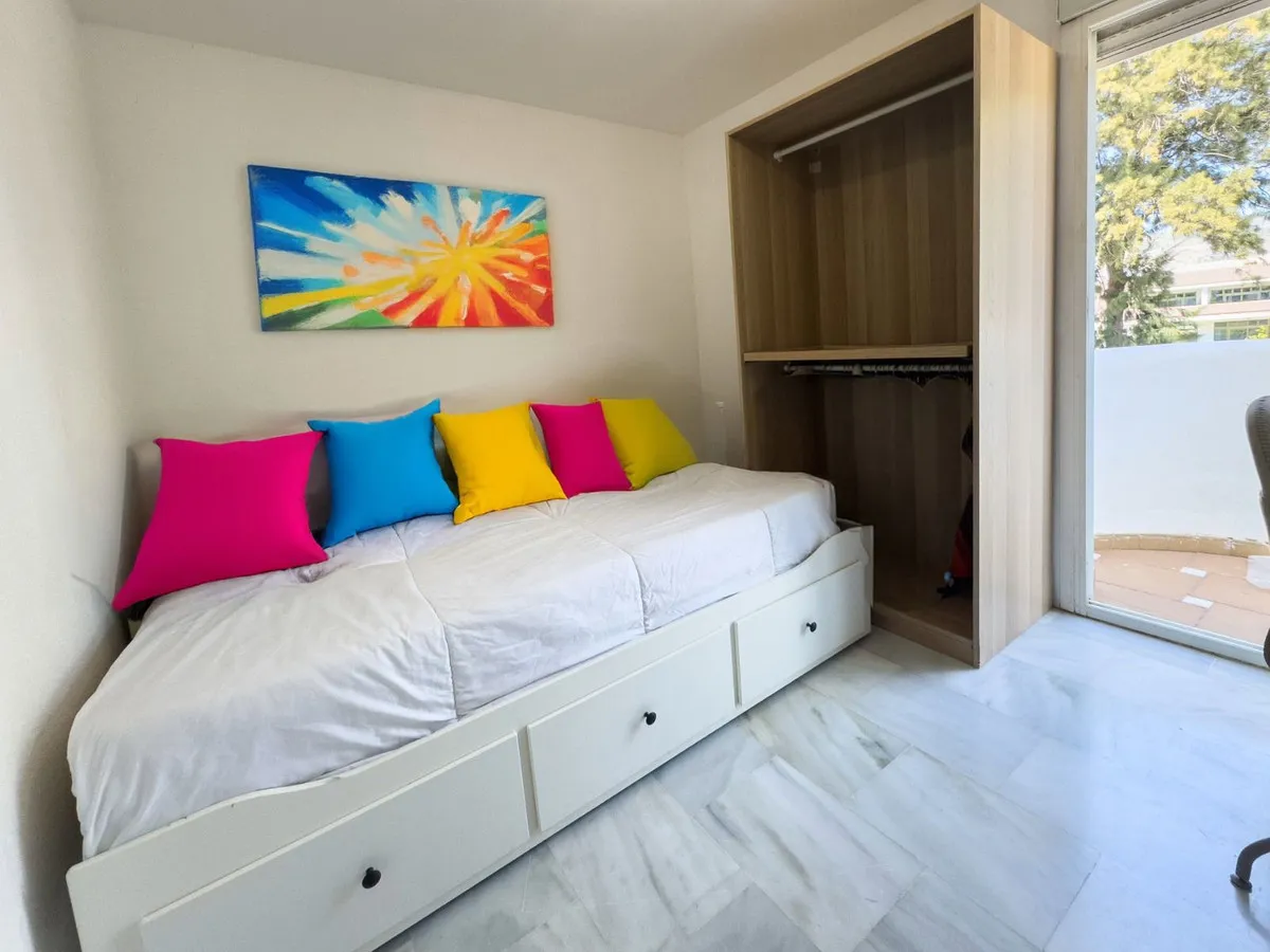 1624029e-6648-48e2-a335-6879623c7b2d