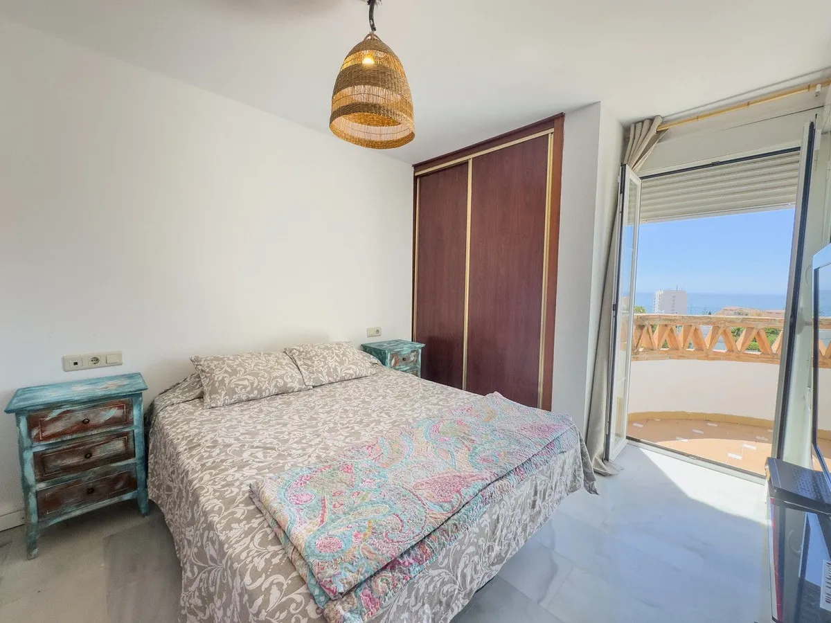 65656c93-f977-47d1-980d-e4f2e70cbcbc