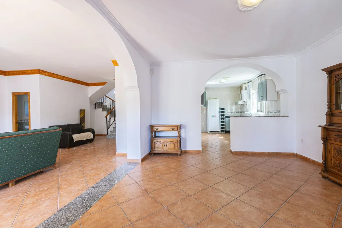 6165b622-e4f9-43af-834a-dc8cb846e28d