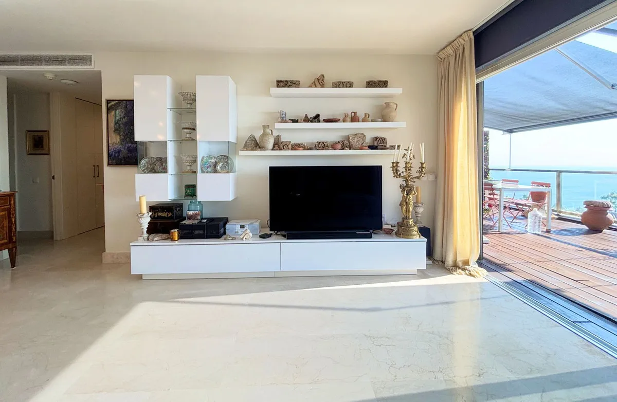 11e9a061-3c43-475d-8039-79ed8521d3b0